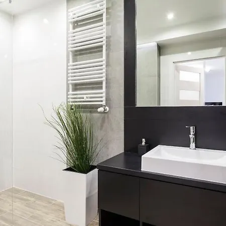 아파트 Center - Parking Wliczony W Cene 브로츠와프